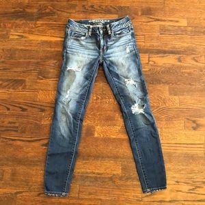 AE Distressed Jeggings